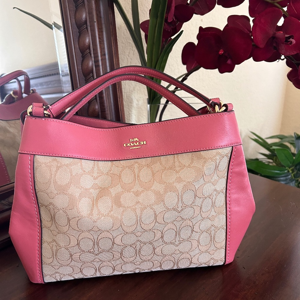 Coach Signature New York Lexi Shoulder Handbag in Peony Pink